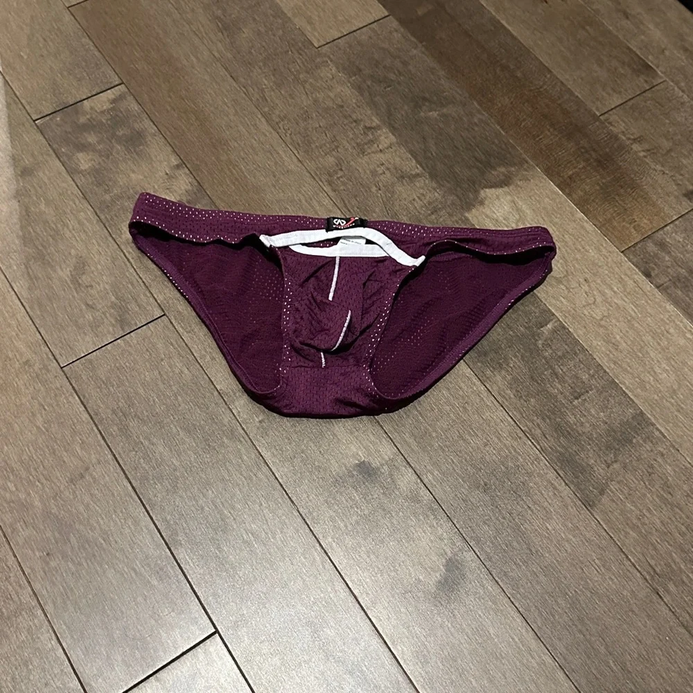 Mesh brief - Picture 1 of 1